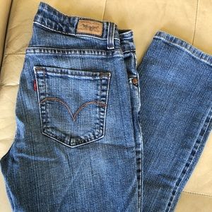 Women’s levi denim jeans